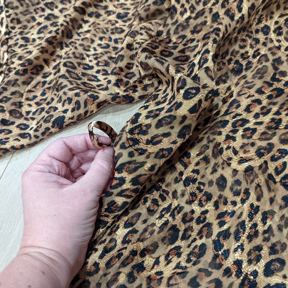 Delicates Vintage Leopard Pattern Robe - Picture 4 of 9